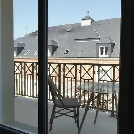 Tulip Seminary House Apartment